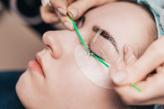 How to apply lash tape